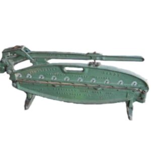 COMPOSITE SHINGLE CUTTER